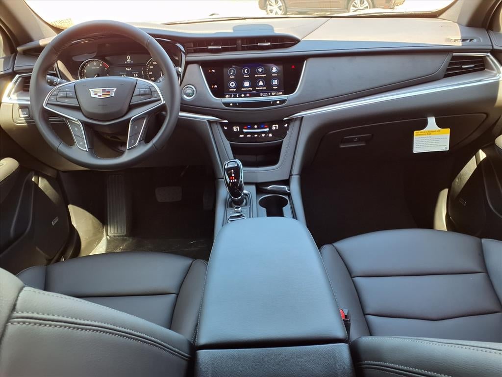 2026 Cadillac XT5 Luxury