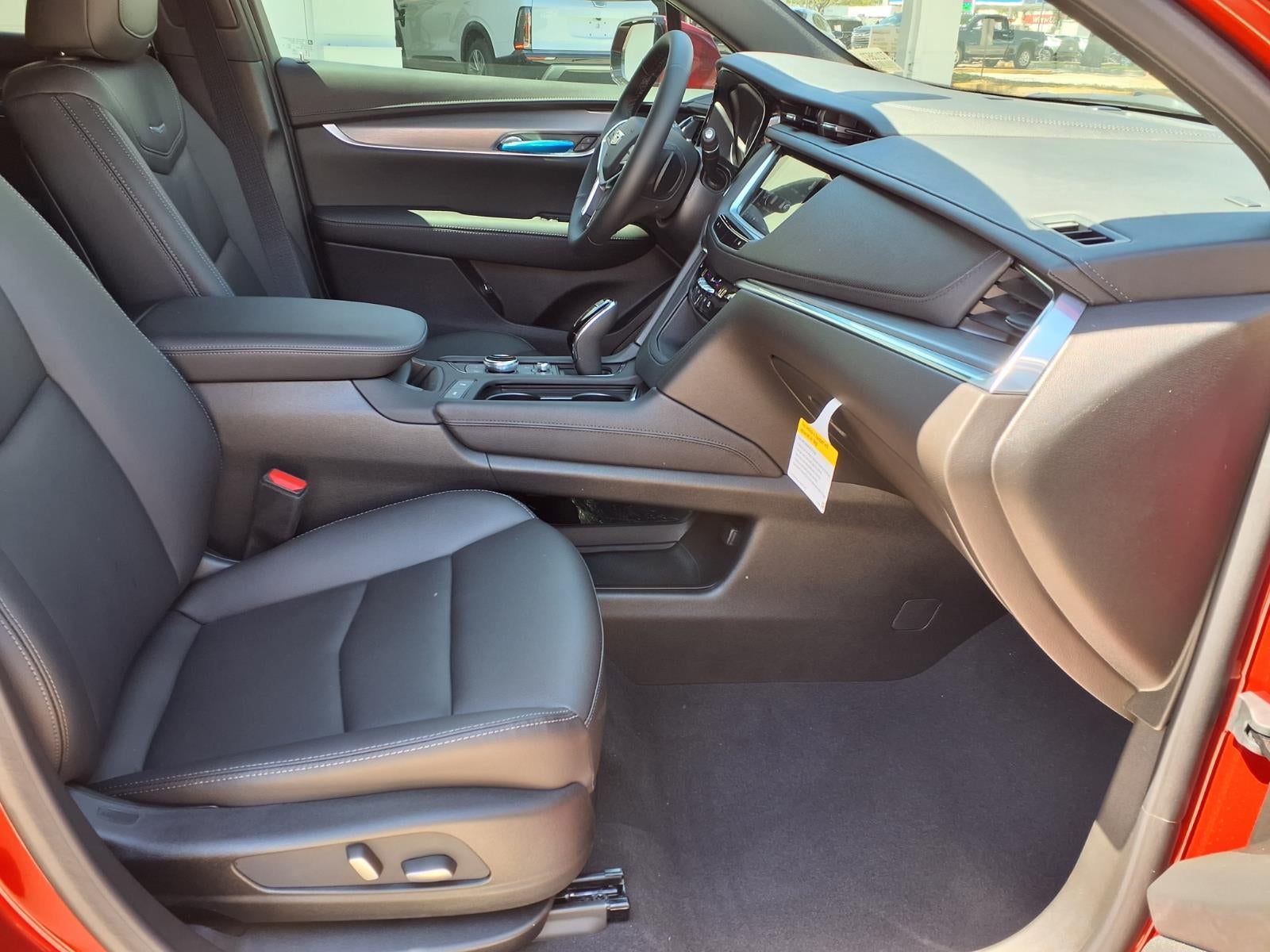 2026 Cadillac XT5 Luxury