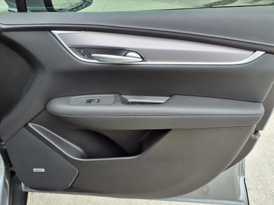 2026 Cadillac XT5 Luxury