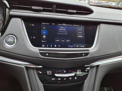 2026 Cadillac XT5 Luxury