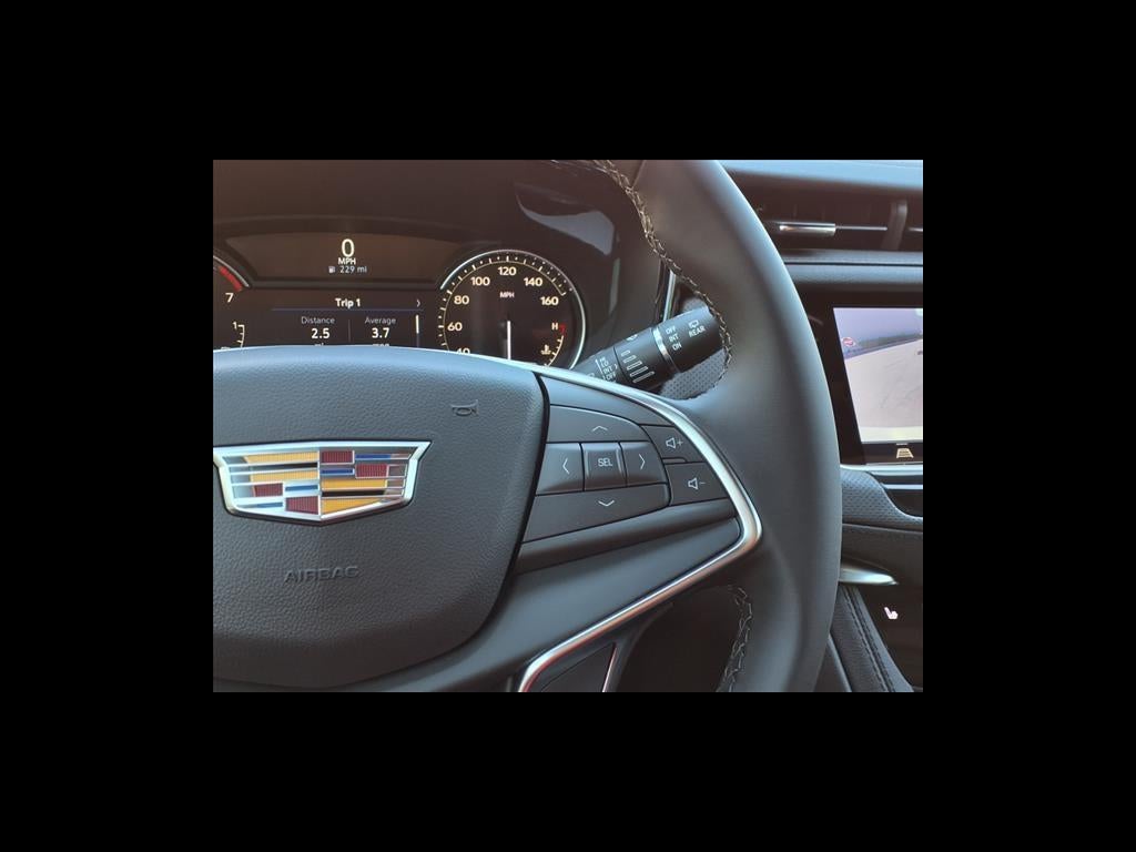 2026 Cadillac XT5 Luxury