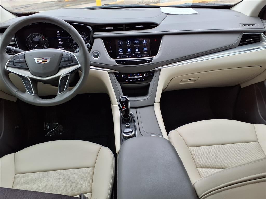 2022 Cadillac XT5 Premium Luxury