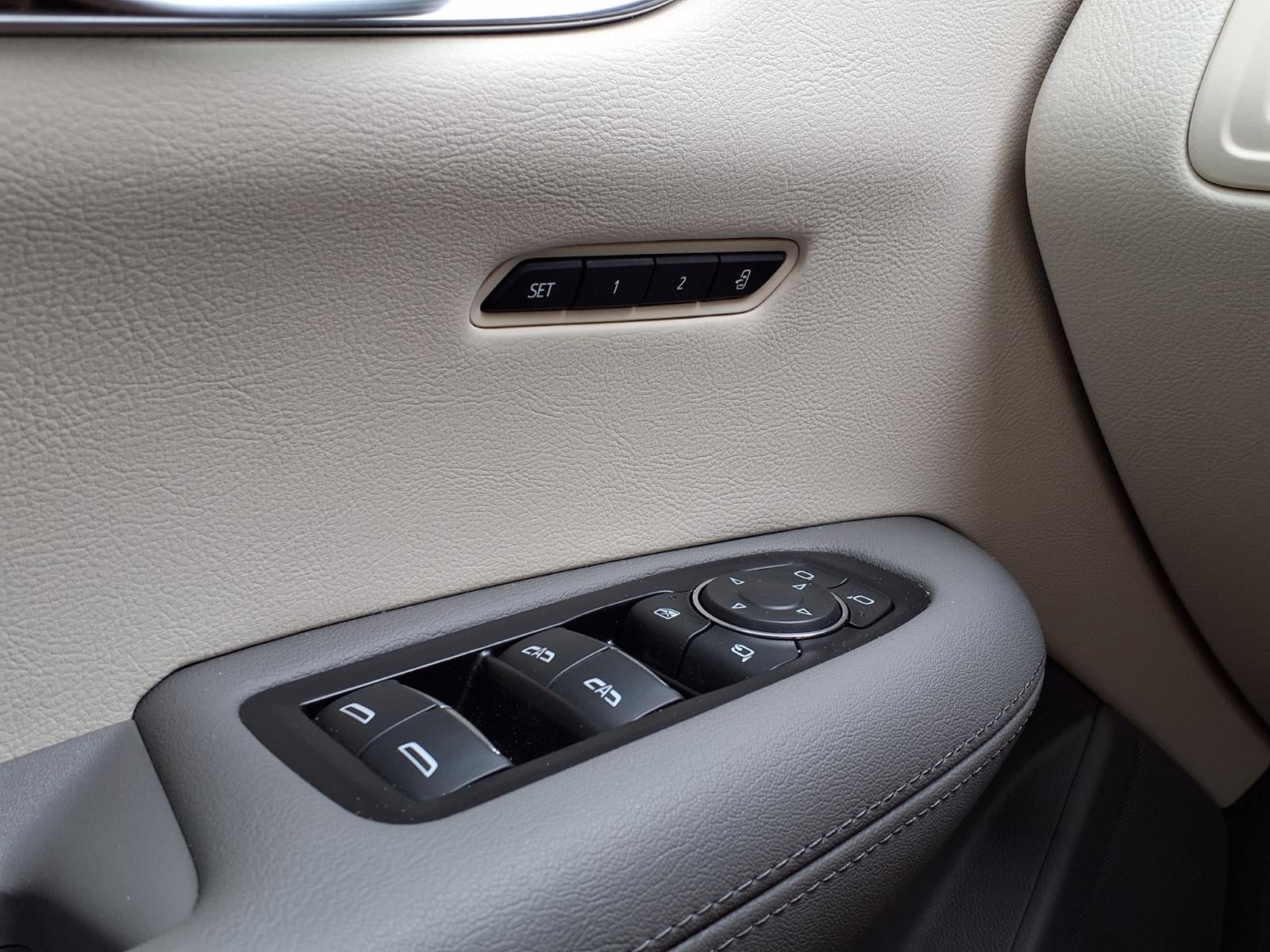 2022 Cadillac XT5 Premium Luxury