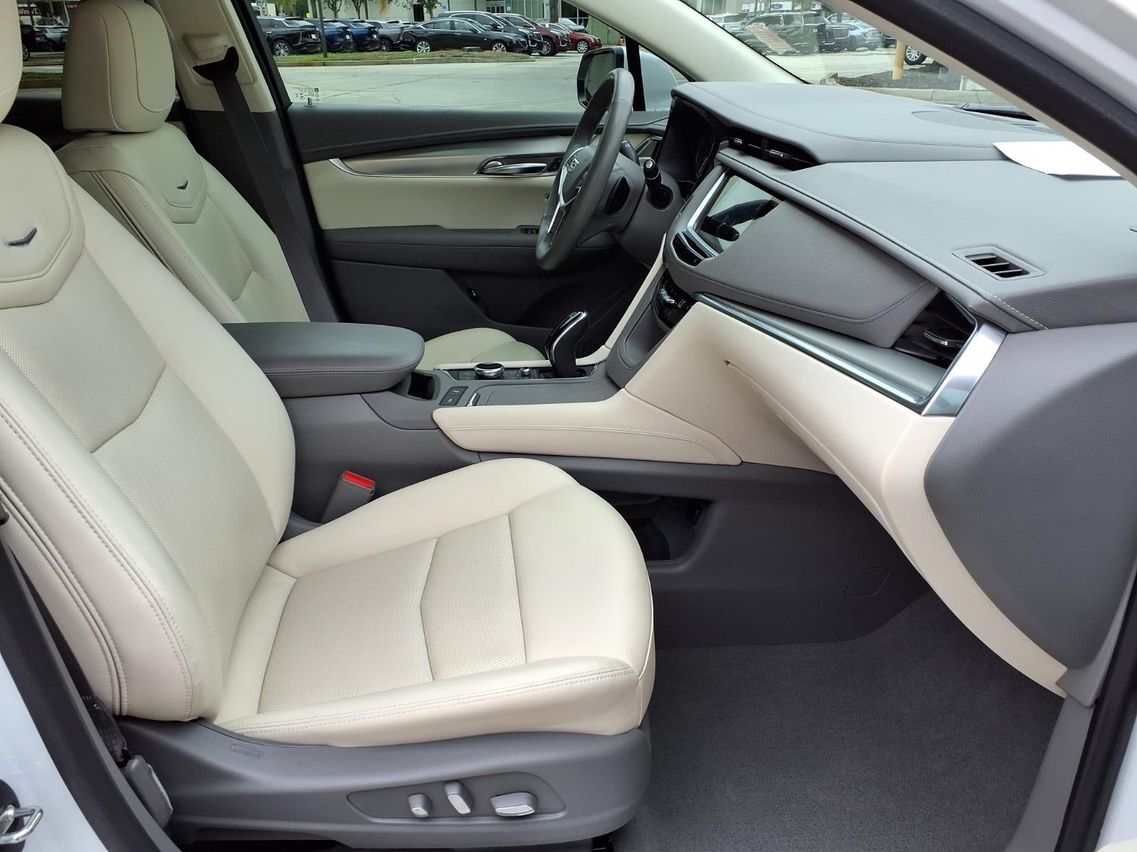 2022 Cadillac XT5 Premium Luxury