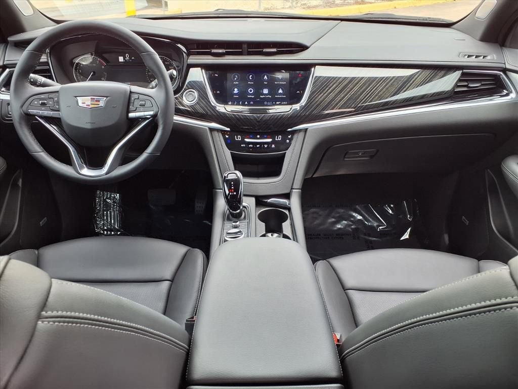 2025 Cadillac XT6 Premium Luxury