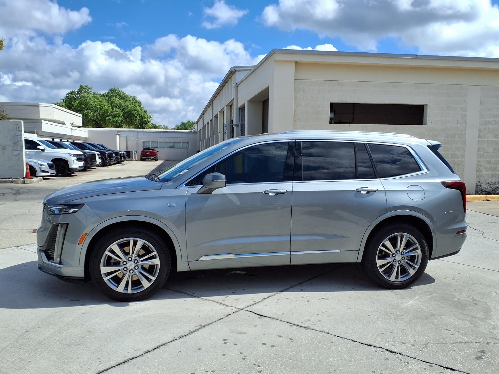 2024 Cadillac XT6 Premium Luxury