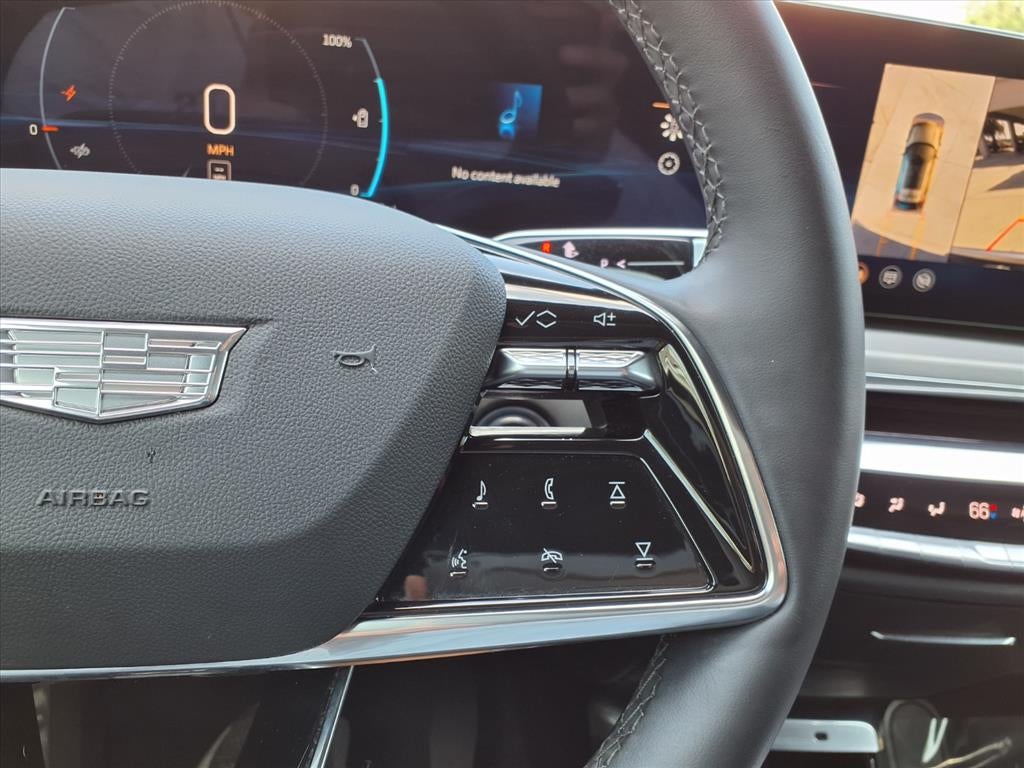 2024 Cadillac LYRIQ Luxury 1
