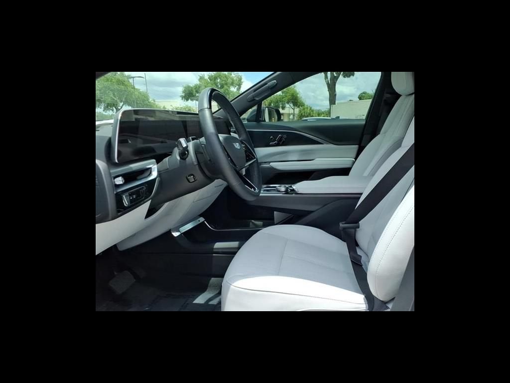 2026 Cadillac LYRIQ Sport