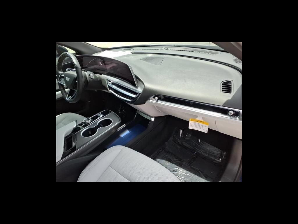 2026 Cadillac LYRIQ Sport