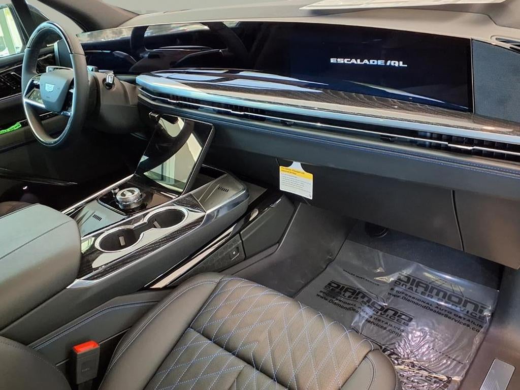 2026 Cadillac ESCALADE IQL Sport
