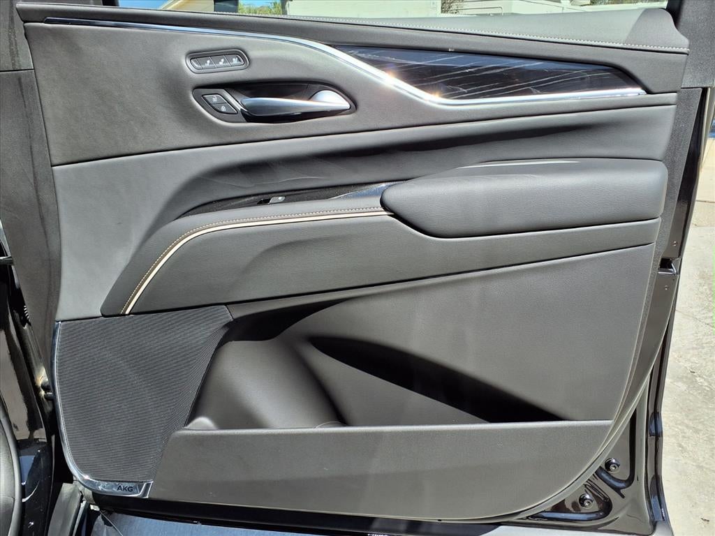 2024 Cadillac Escalade Sport