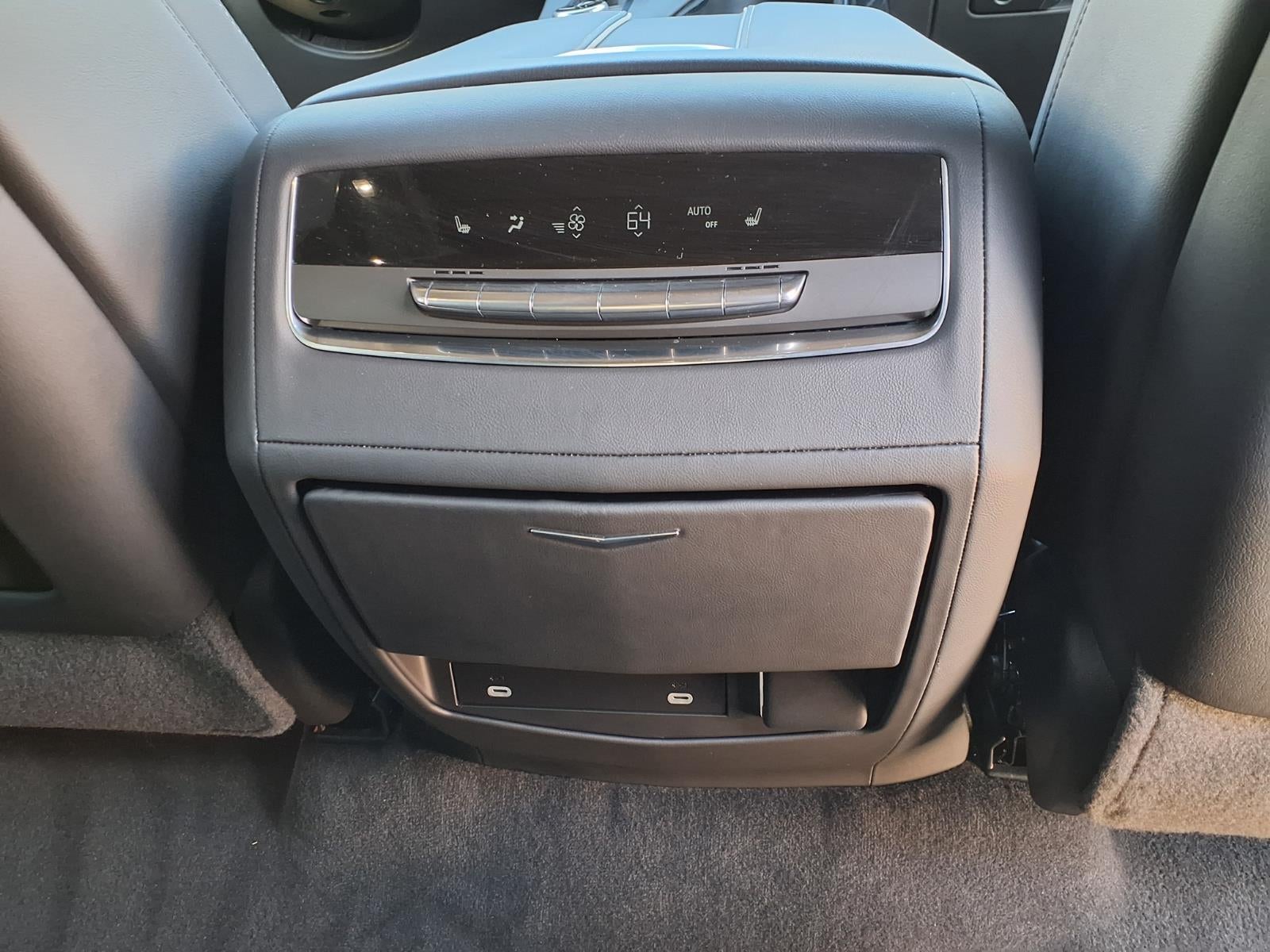 2024 Cadillac Escalade Sport