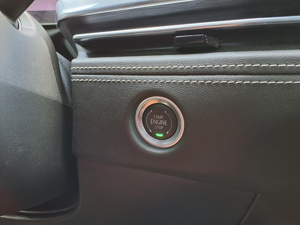 2025 Cadillac Escalade ESV Sport