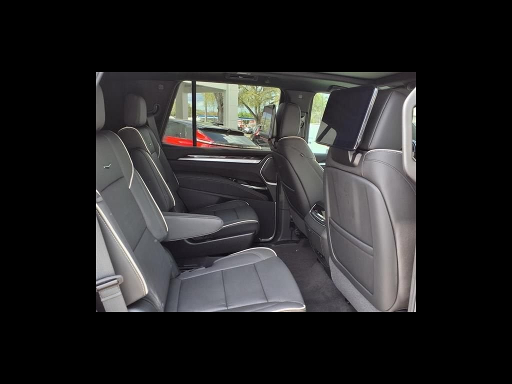 2026 Cadillac Escalade Luxury