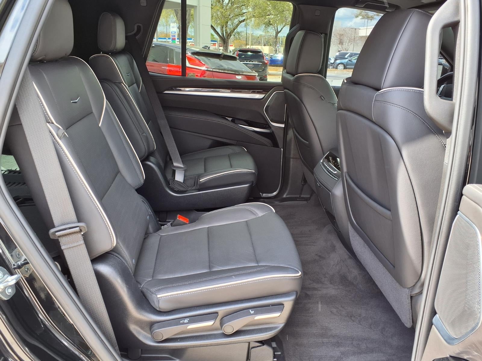 2025 Cadillac Escalade Premium Luxury