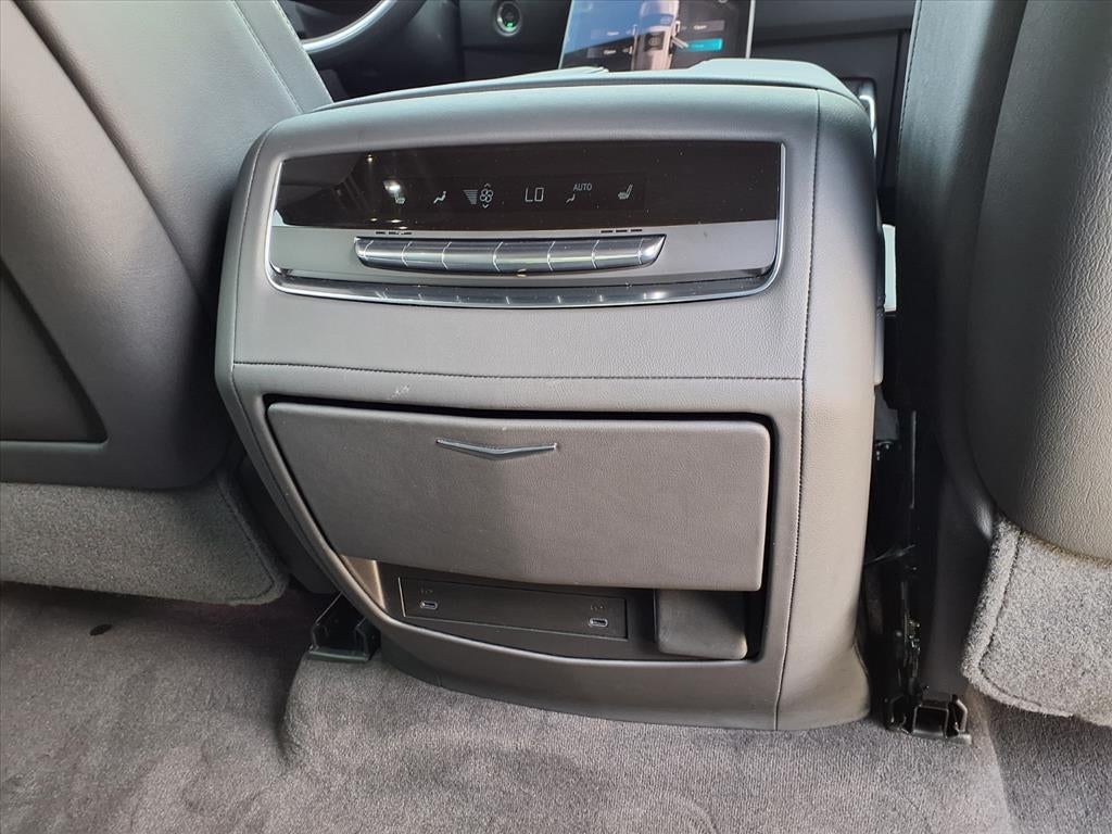 2025 Cadillac Escalade Premium Luxury