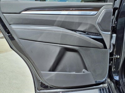 2025 Cadillac Escalade Premium Luxury