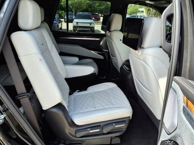 2025 Cadillac Escalade Premium Luxury Platinum