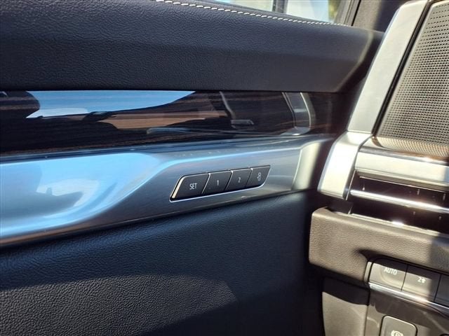 2026 Cadillac Escalade ESV Luxury