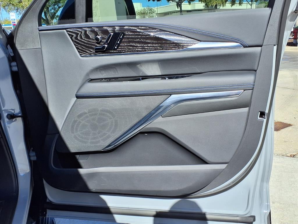 2026 Cadillac ESCALADE IQ Sport