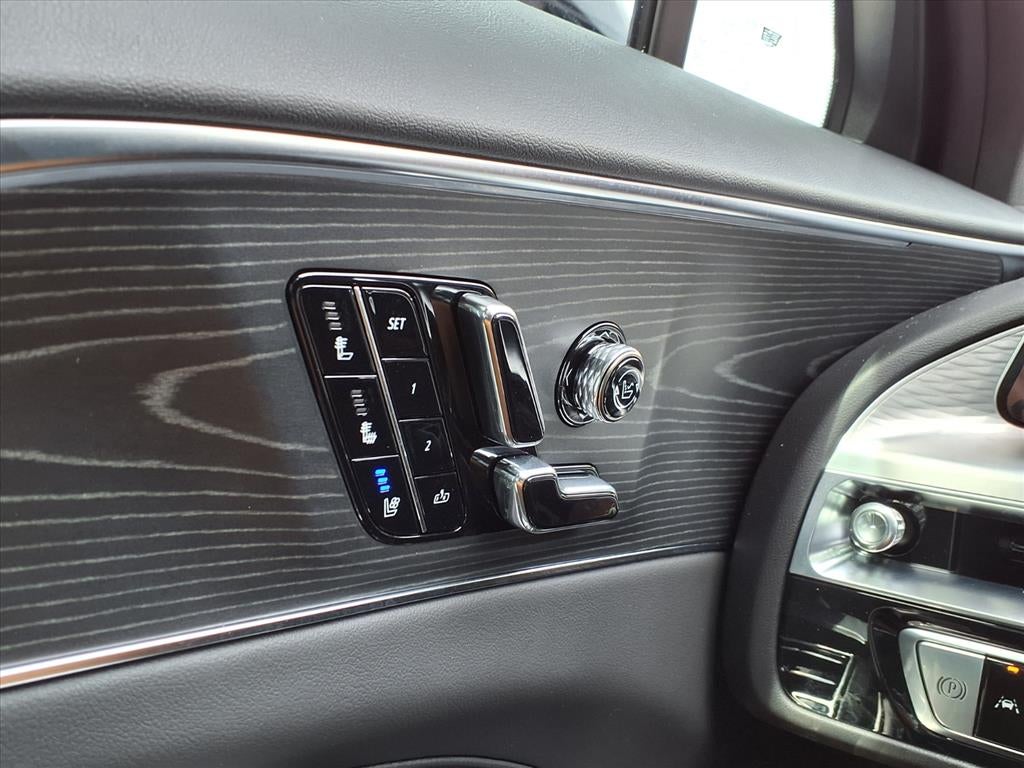 2026 Cadillac LYRIQ V-Series