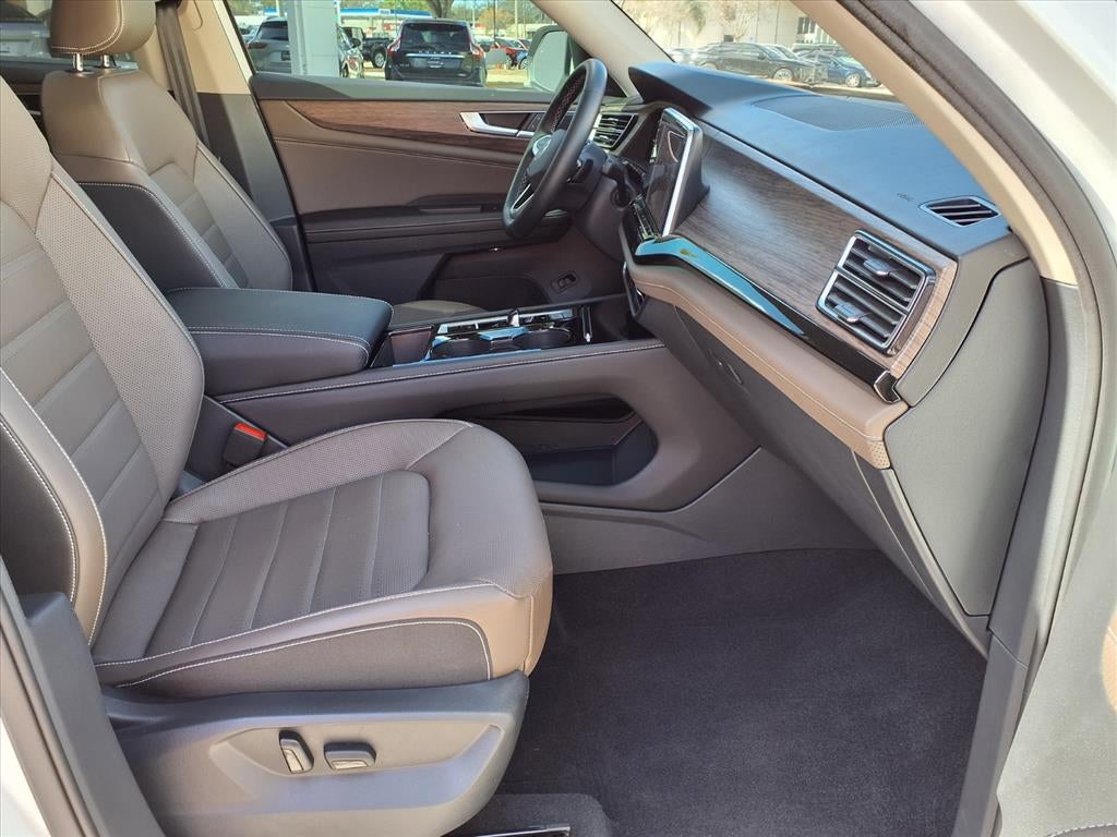 2025 Volkswagen Atlas 2.0T SEL