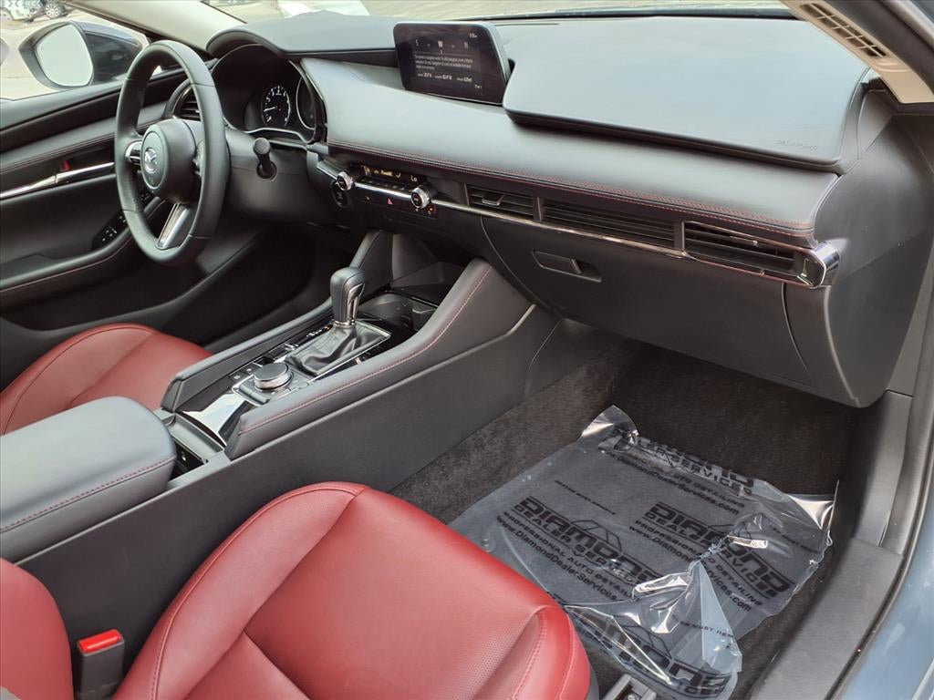 2024 Mazda Mazda3 Sedan 2.5 S Carbon Edition