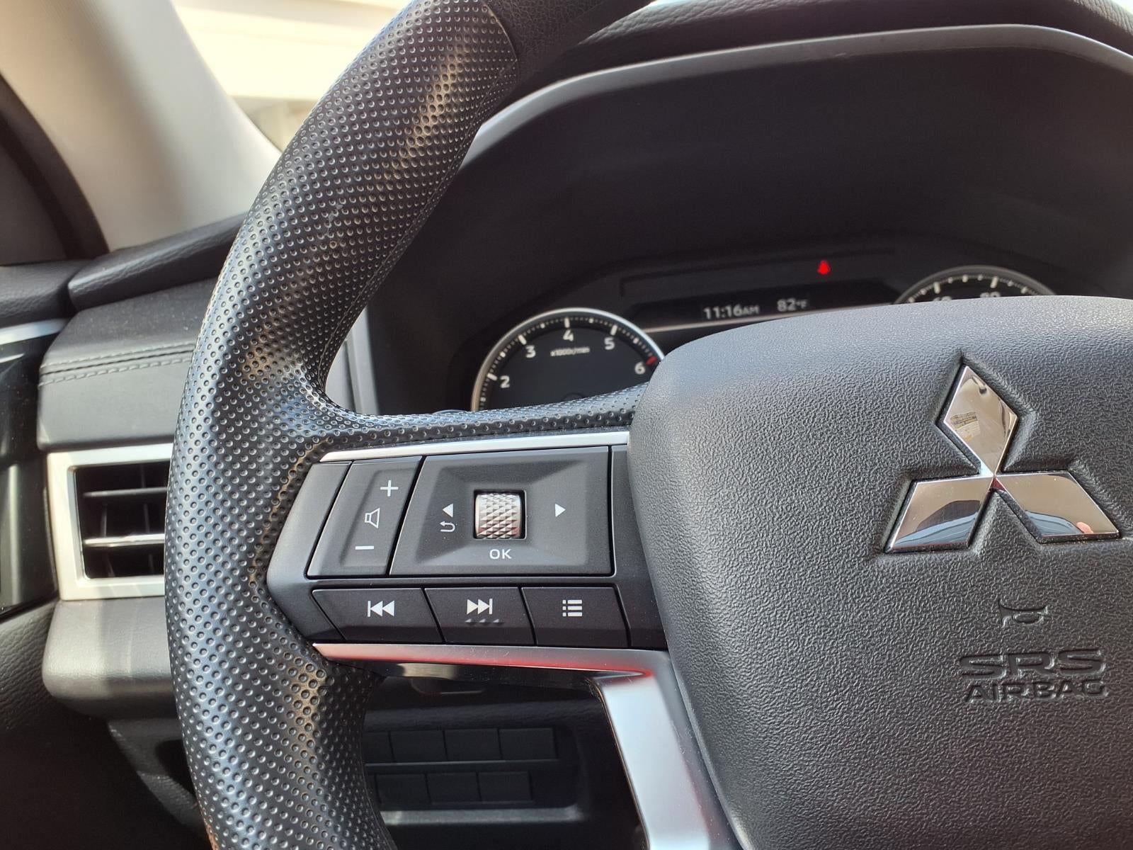 2022 Mitsubishi Outlander ES