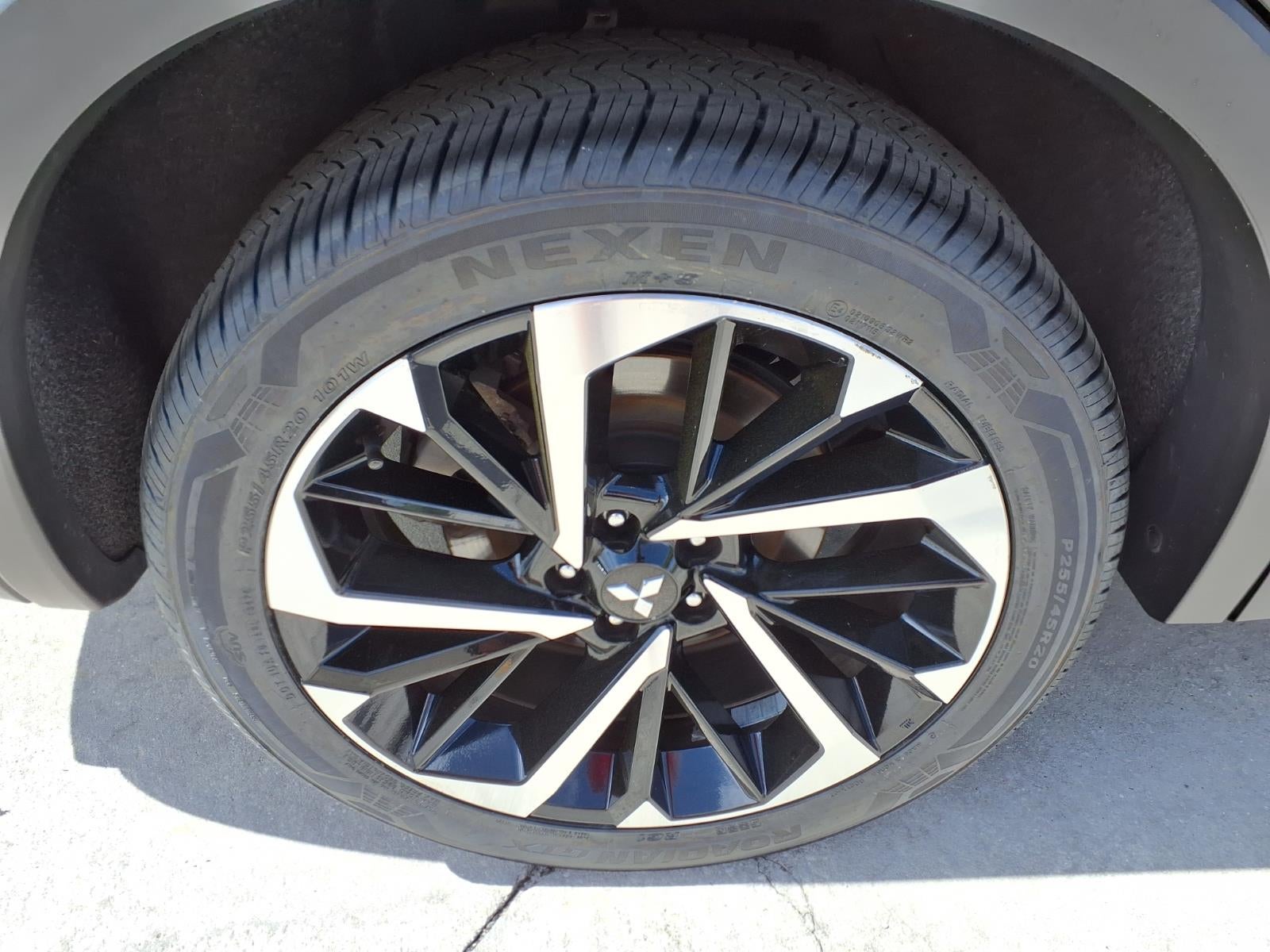 2022 Mitsubishi Outlander ES