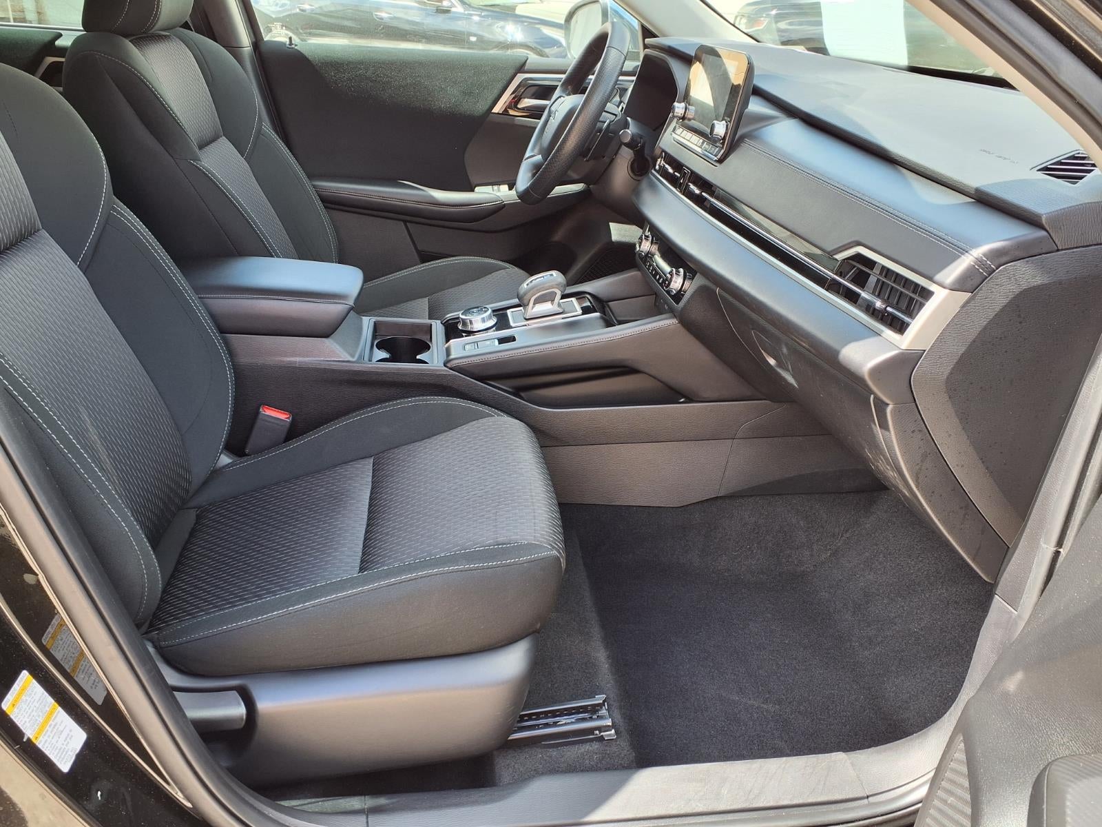 2022 Mitsubishi Outlander ES