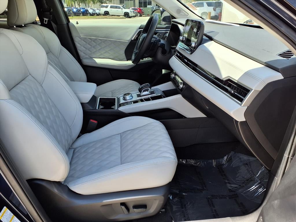 2024 Mitsubishi Outlander SEL