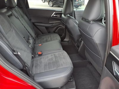 2025 Mitsubishi Outlander Plug-In Hybrid SE