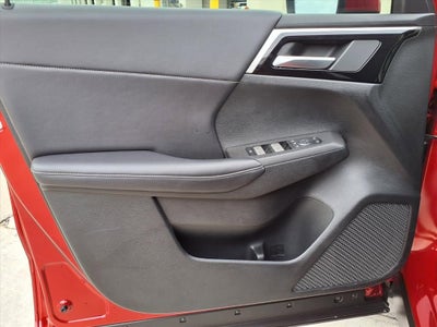 2025 Mitsubishi Outlander Plug-In Hybrid SE