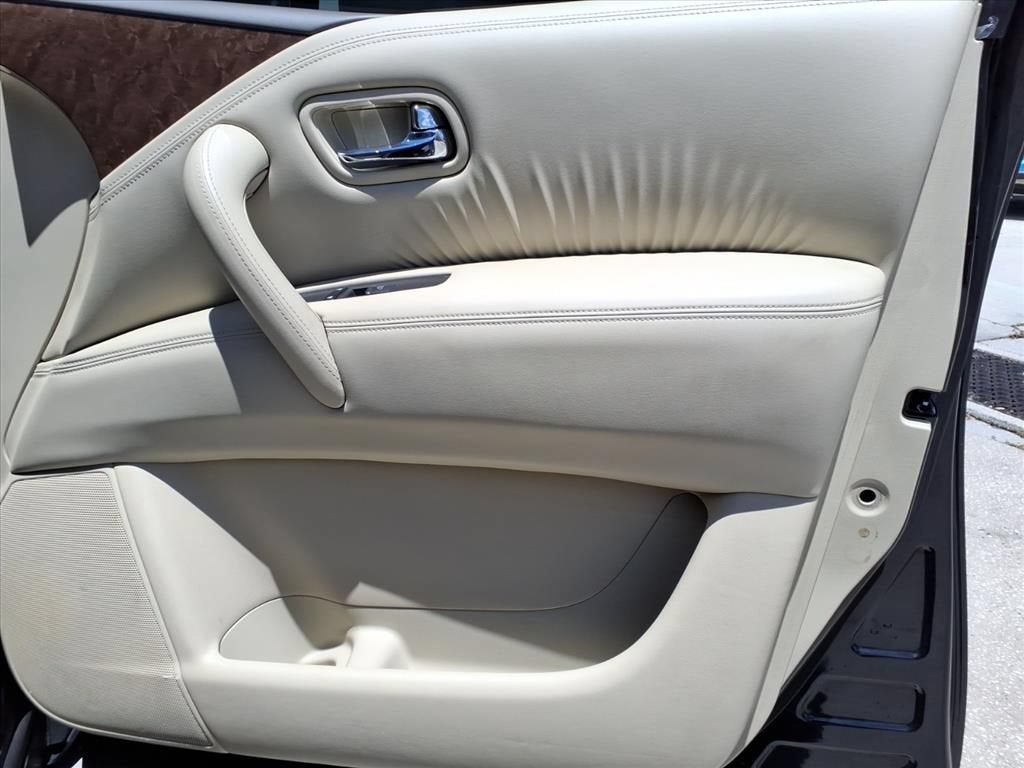 2017 INFINITI QX80 NA
