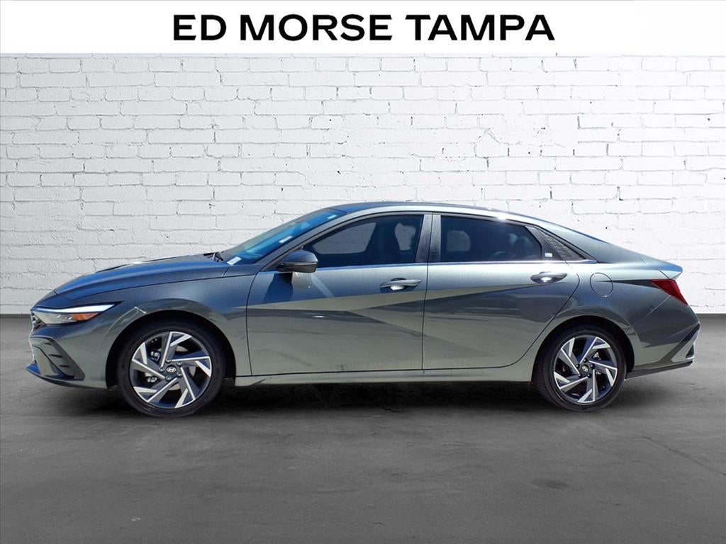 2025 Hyundai Elantra Hybrid Limited