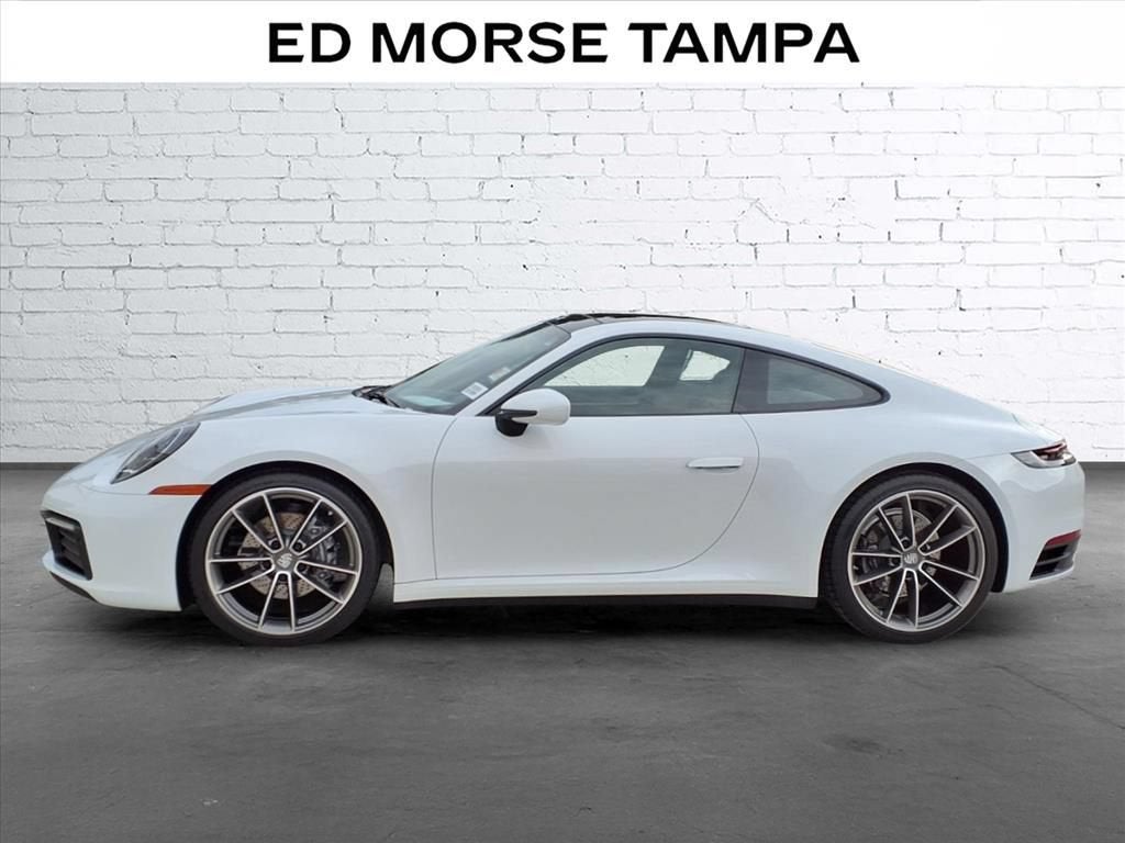 2020 Porsche 911 Carrera