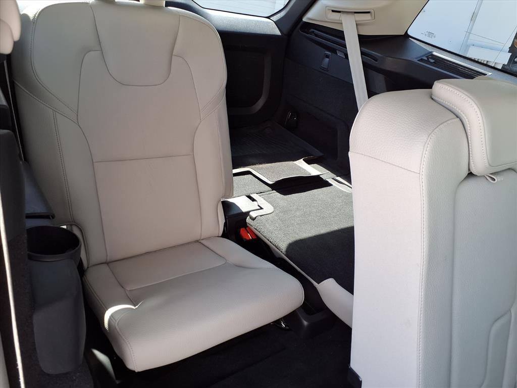 2020 Volvo XC90 Momentum