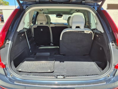 2020 Volvo XC90 Momentum