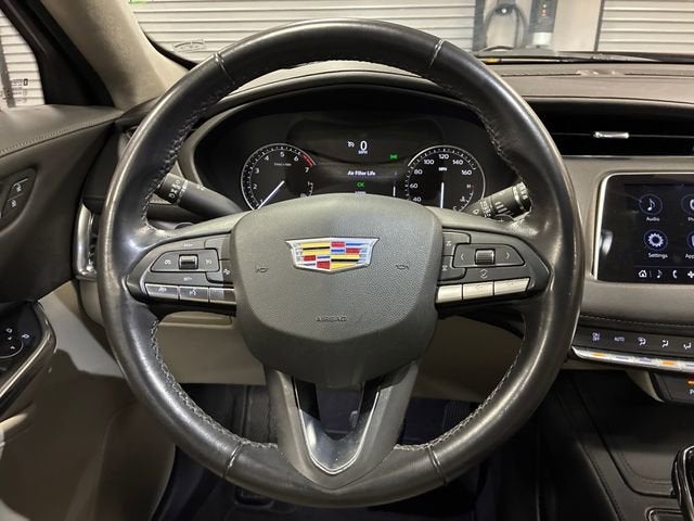 2023 Cadillac XT4 Luxury