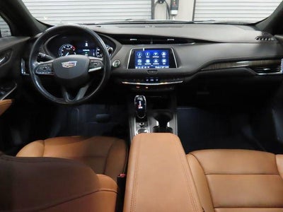 2023 Cadillac XT4 Premium Luxury