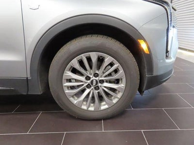 2025 Cadillac XT4 Premium Luxury