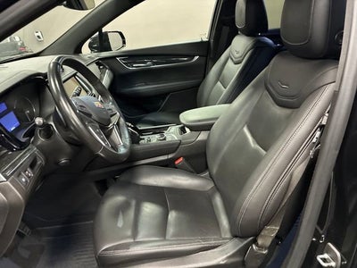 2022 Cadillac XT5 Premium Luxury