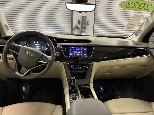 2023 Cadillac XT6 Premium Luxury