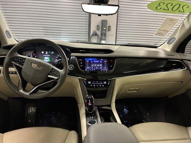 2023 Cadillac XT6 Premium Luxury