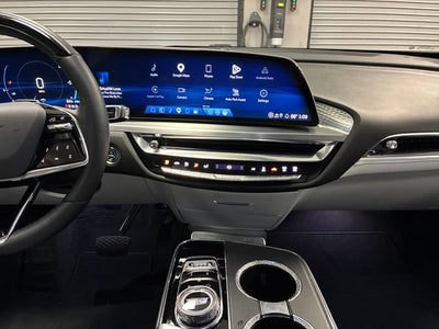 2024 Cadillac LYRIQ Sport 2