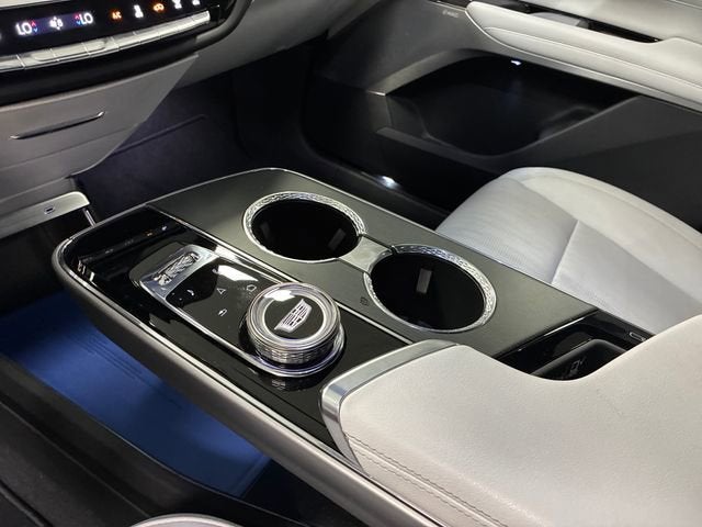 2024 Cadillac LYRIQ Sport 2