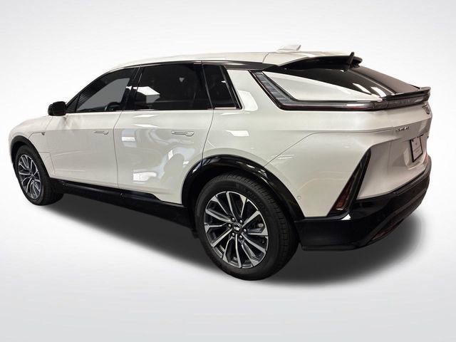 2024 Cadillac LYRIQ Sport 2
