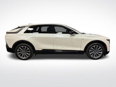 2024 Cadillac LYRIQ Sport 2
