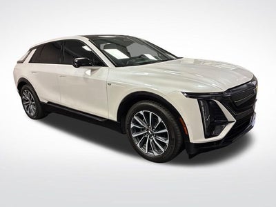 2024 Cadillac LYRIQ Sport 2