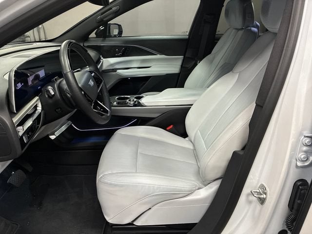 2024 Cadillac LYRIQ Sport 2